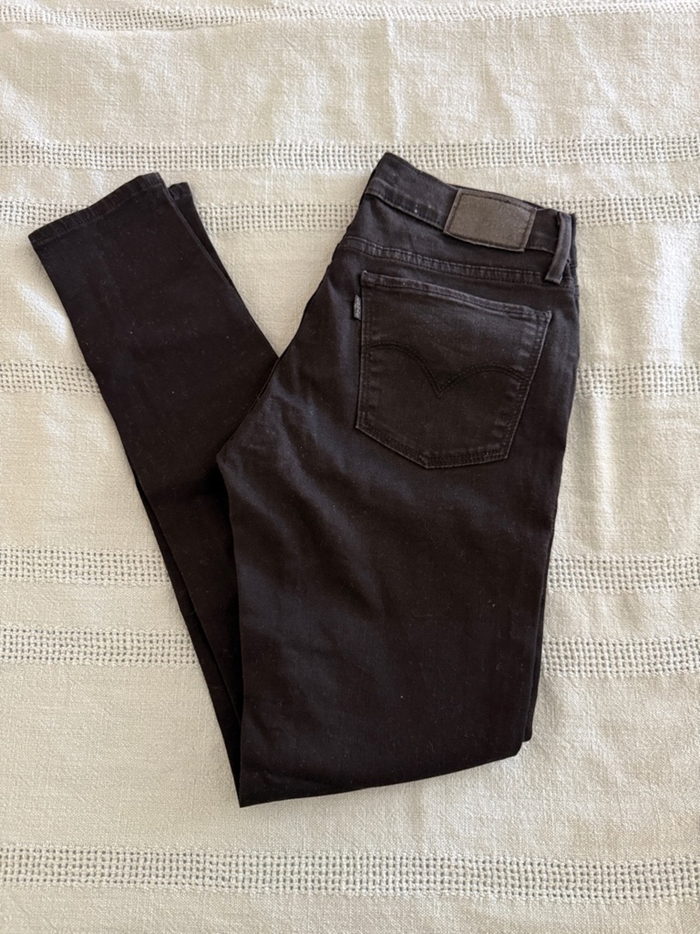 Levi's Women's Skinny Black Stretch Jeans - Deep Black